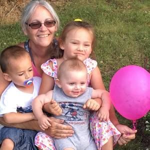 Meet your Posher, Lori